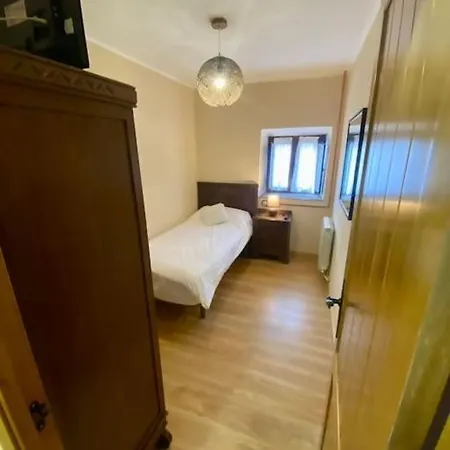 Casa En Aldea Frente A La Sierra De El Sueve Сasa de vacaciones *