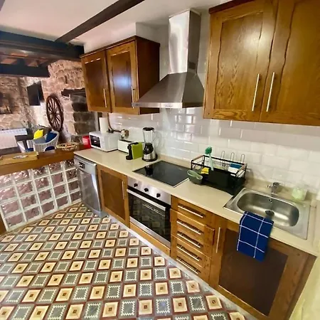 Casa En Aldea Frente A La Sierra De El Sueve *