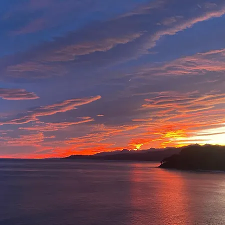 Feriehus Casa En Aldea Frente A La Sierra De El Sueve *